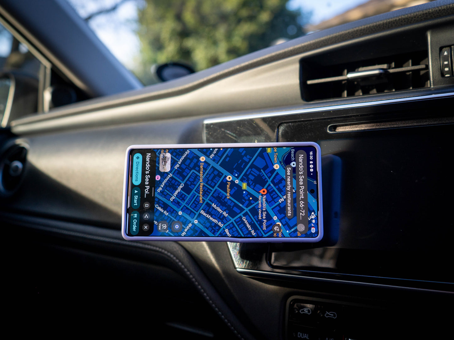 Magnetic Vacuum Phone Mount